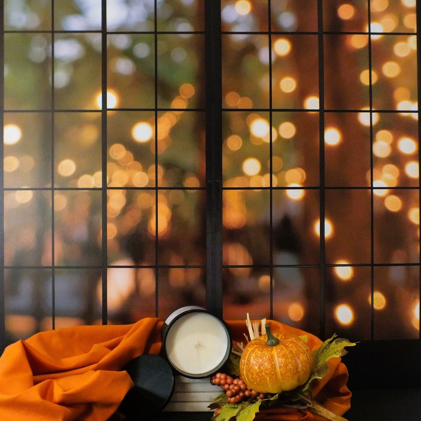 Autumn's Embrace | 7oz  Soy Wax Candle